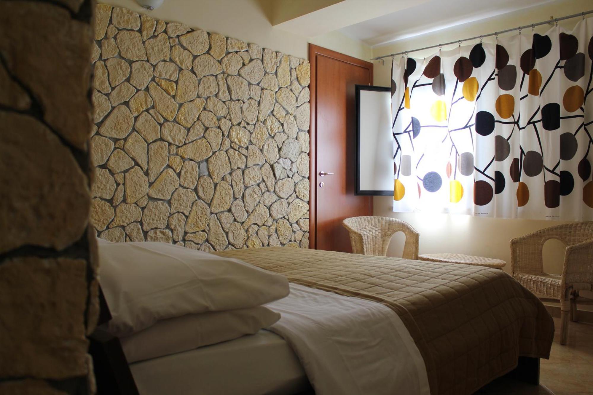 Hotel 106 Sellia Marina Eksteriør bilde